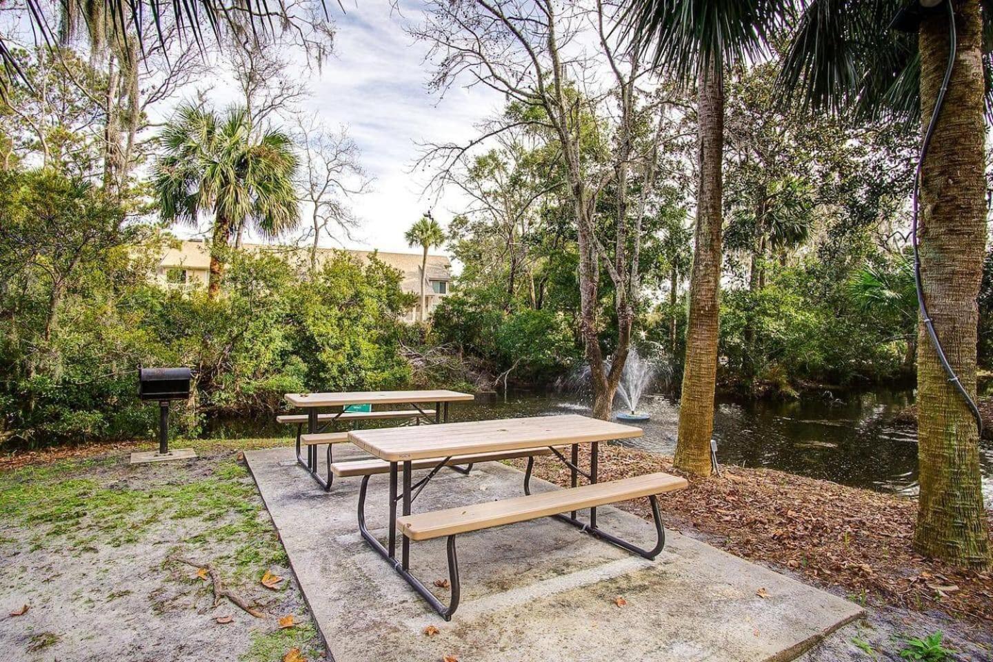 Forest Beach Condo Walk To Coligny, Pool, Tennis 힐튼 헤드 아일랜드 외부 사진