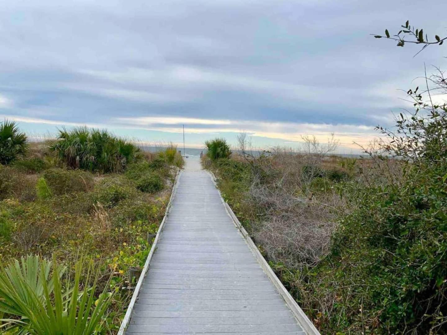 Forest Beach Condo Walk To Coligny, Pool, Tennis 힐튼 헤드 아일랜드 외부 사진