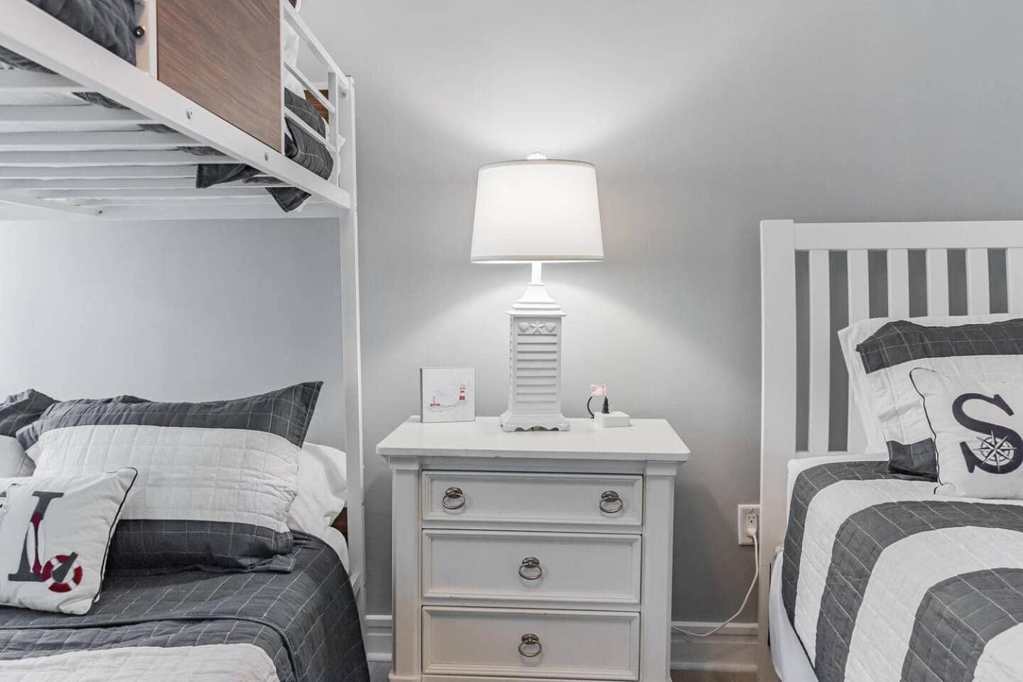 Forest Beach Condo Walk To Coligny, Pool, Tennis 힐튼 헤드 아일랜드 외부 사진