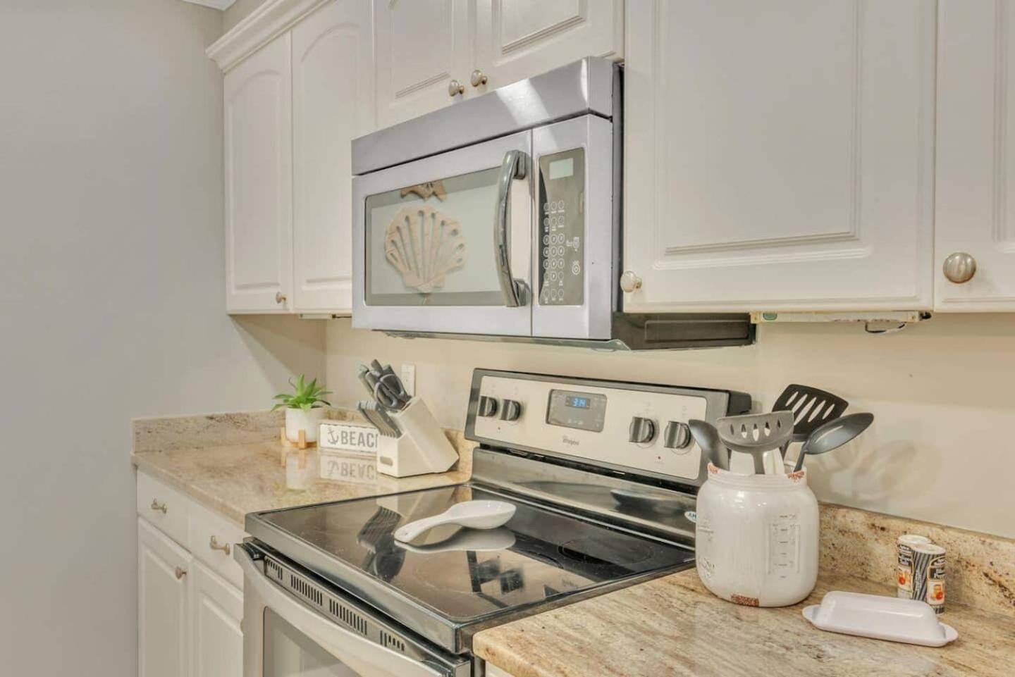 Forest Beach Condo Walk To Coligny, Pool, Tennis 힐튼 헤드 아일랜드 외부 사진